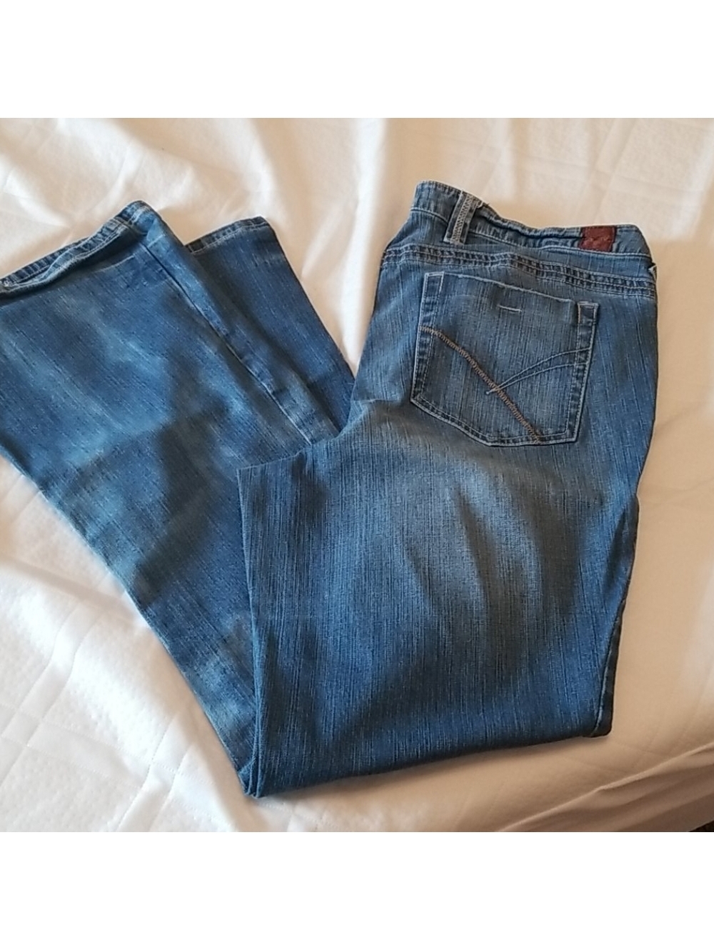 Jalate Women's Blue Boot Cut Jeans Size 20 with Slight Blemish on Leg